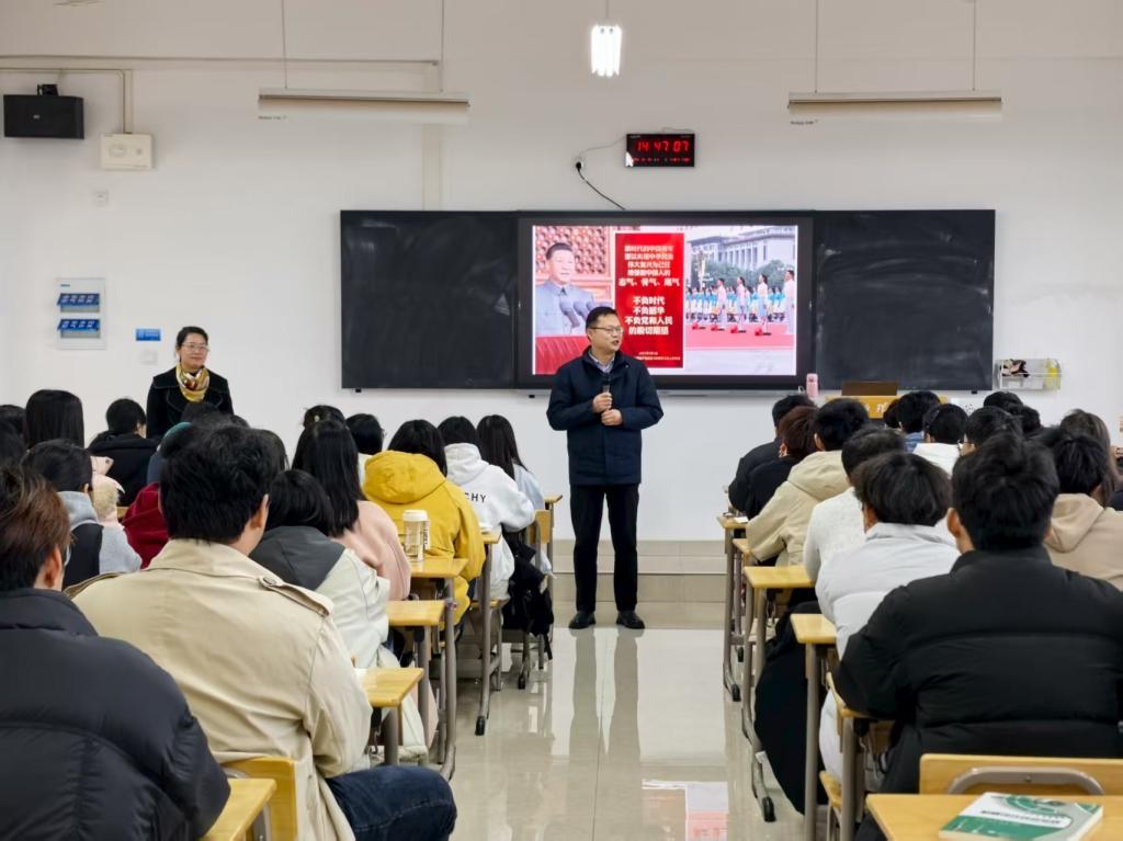 熊志华照片0310.jpg