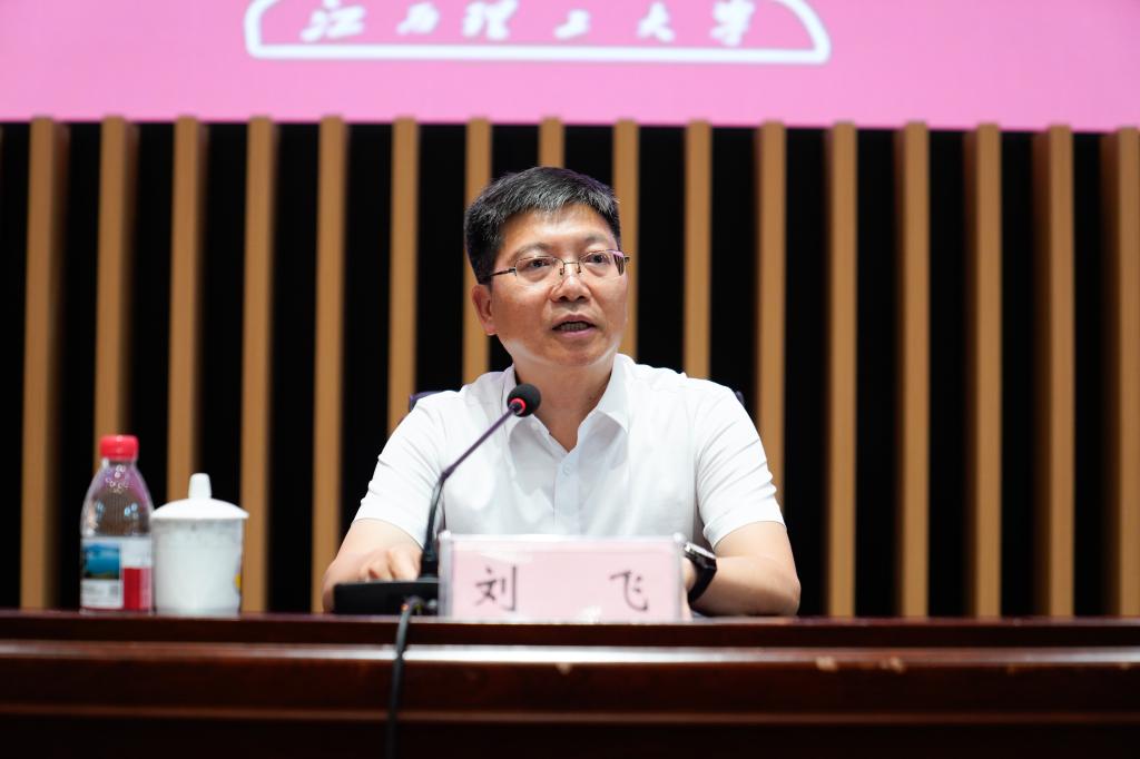 警示教育暨集体谈话会-6171.jpg